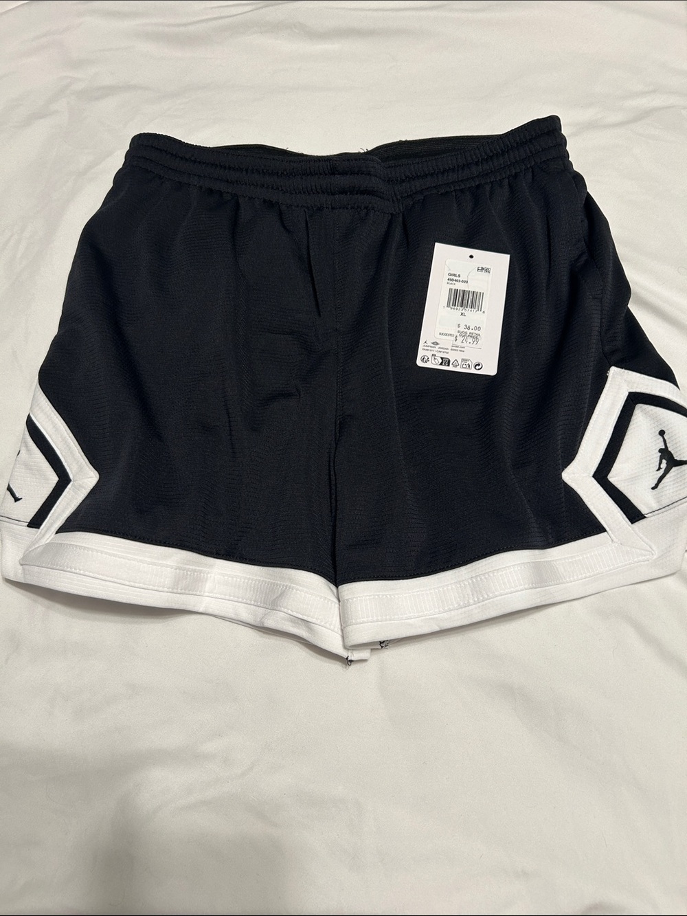 Girls Jordan Black dry-fit Shorts - XL